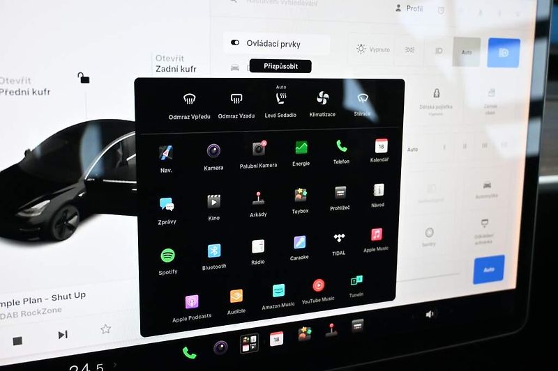 Tesla Model 3 (2019) AWD DUALMOTOR 350 KW LED Kamer - fotka 24 z 36