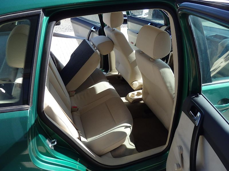 Volkswagen Polo 1.4 16V 2x AIRBAG, SERVO - fotka 10 z 16