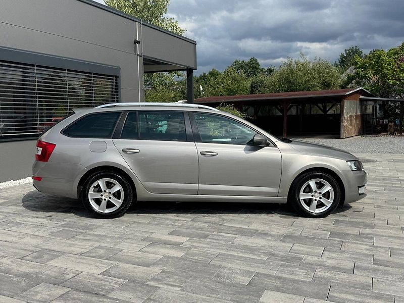 Škoda Octavia (2015) Ambition 1.6 TDI 81kW - fotka 4 z 29