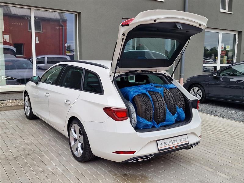 Seat Leon 2.0TDI 110kW DSG FR ST, 1.Maj - fotka 40 z 50