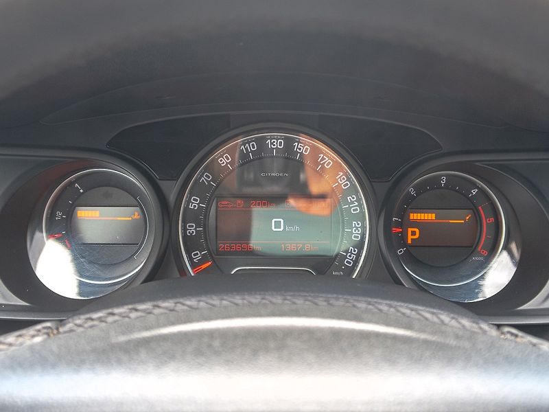 Citroën C5 (2010) 3.0HDI 177KW-NOVÉ ROZVODY FULL - fotka 26 z 48