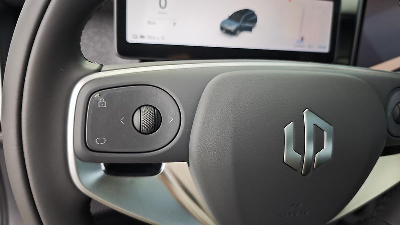 Leapmotor B10 (2026) Life 1.5 EV hybrid - fotka 33 z 44