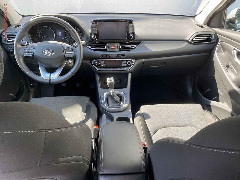 Hyundai i30 (2022) 1.5 i, 1.maj,ČR, Smart - fotka 8 z 17