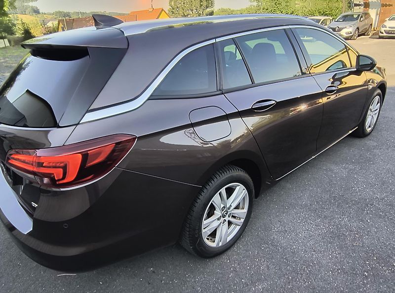 Opel Astra - fotka 14 z 60