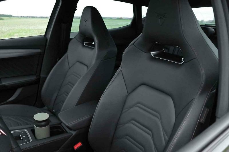 Cupra Formentor je nejprodávanější model značky v Česku i v Evropě.