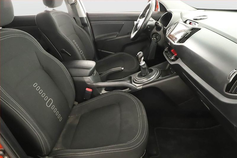 Kia Sportage (2012) 2.0 CRDi, 4X4, Tempomat - fotka 7 z 14