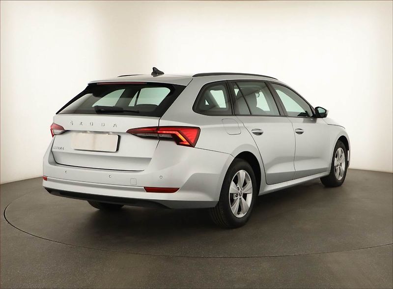 Škoda Octavia (2023) 2.0 TDI, Automat, Navi - fotka 5 z 14