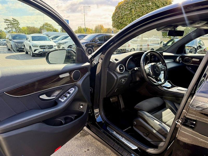 Mercedes-Benz GLC (2023) 200 d 4MATIC kupé - fotka 21 z 45