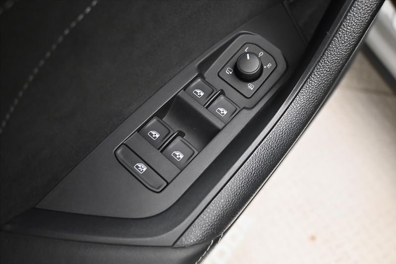 Škoda Kodiaq 2,0 TDI 147kW DSG 4x4 Sport LI - fotka 25 z 31