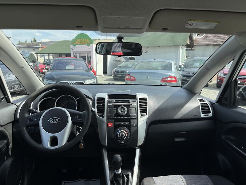 Kia Venga 1.4i KLIMA - fotka 7 z 13