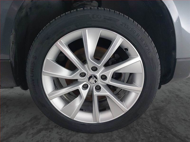 Škoda Karoq (2017) Style 1.6 TDI, Serv.kniha - fotka 15 z 23