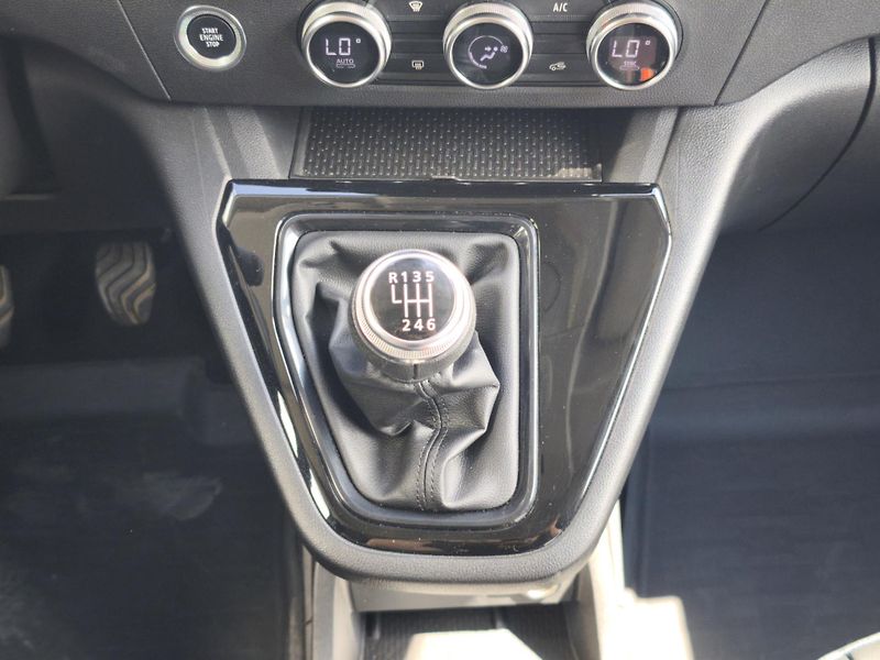 Nissan Townstar 2024 ČR 1.3 DIG-T 96kW TEKNA - fotka 16 z 36
