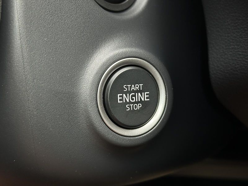 Škoda Kamiq 1.0TSi DSG 116PS KAMERA+PDC P/ - fotka 17 z 43