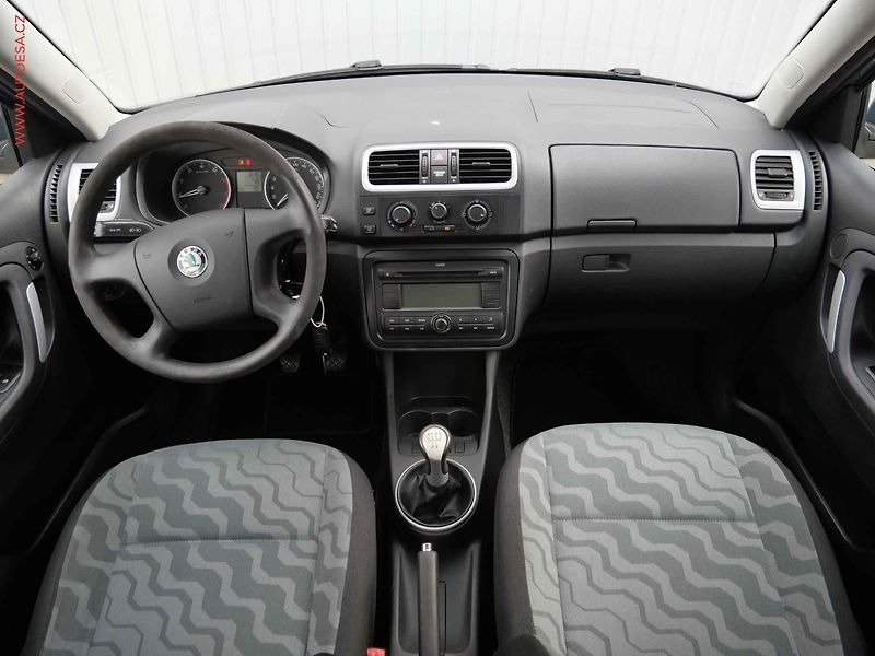 Škoda Fabia (2007) 1.4 MPi, Ambition, AC - fotka 8 z 12
