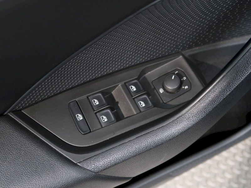 Škoda Octavia (2020) AMBITION 2.0TDI 85KW - fotka 32 z 36