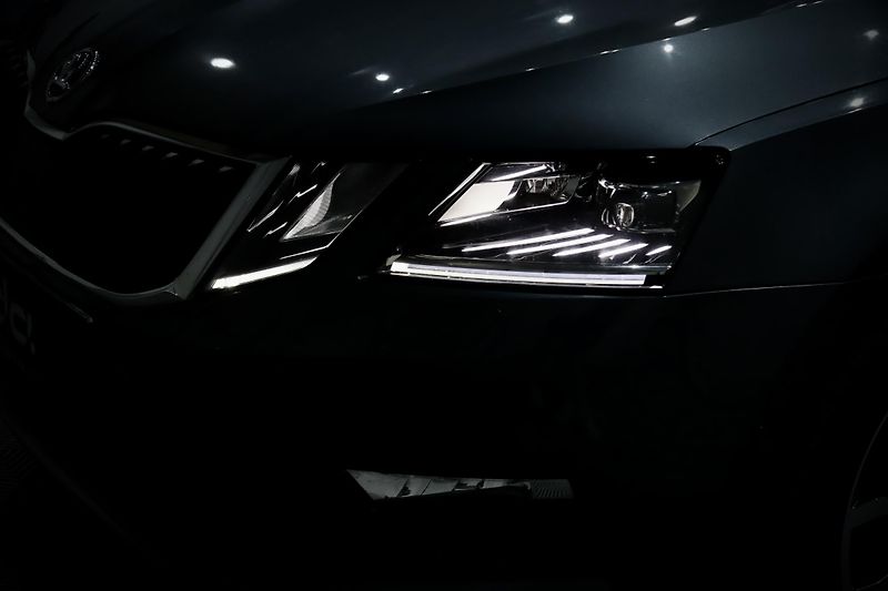 Škoda Octavia 3 FL Combi 1.4 TSI 110 kW - fotka 10 z 37
