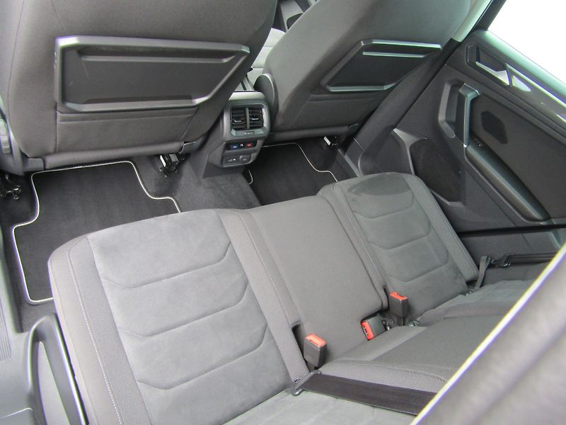 Volkswagen Tiguan (2018) Highline 2.0 BiTDI DSG 4MOTION - fotka 24 z 30