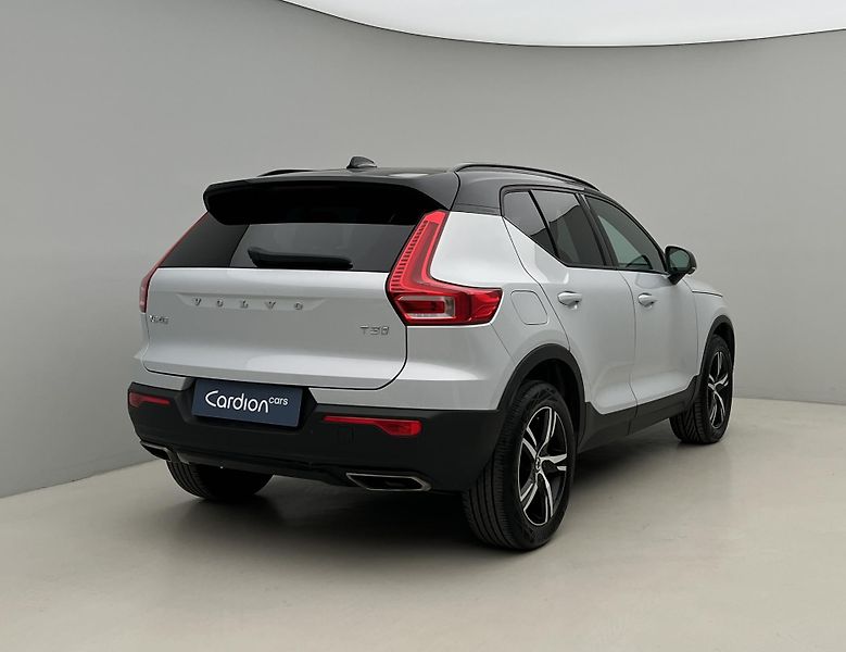 Volvo XC40 T3 R-DESIGN  - fotka 12 z 41