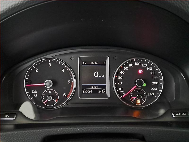Volkswagen Multivan (2010) Highline 2.0 TDI 4Motion - fotka 11 z 19