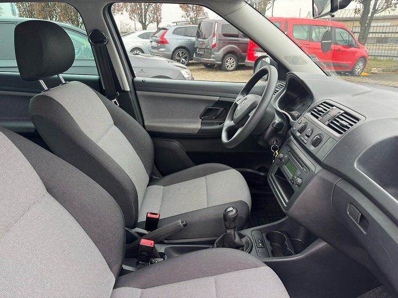 Škoda Fabia (2013) 1,2 HTP 51 KW KM STK 1. MAJ. - fotka 35 z 49