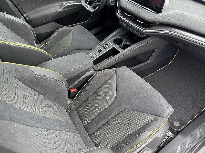 Škoda Enyaq (2026) 85x RS - fotka 8 z 35