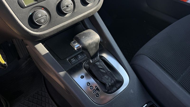 Volkswagen Golf Variant (2008) 2.0TDI DSG 103KW  - fotka 15 z 18