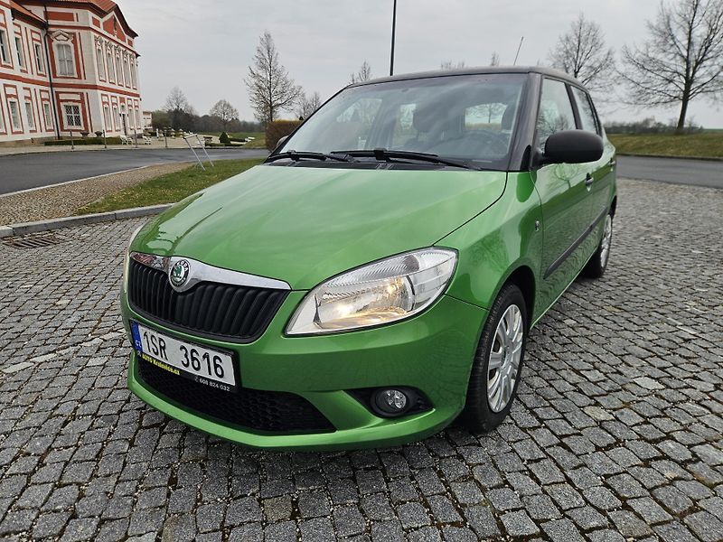 Škoda Fabia (2010) 1.6TDI 66KW, PĚKNÝ STAV, SPLÁT - fotka 2 z 30