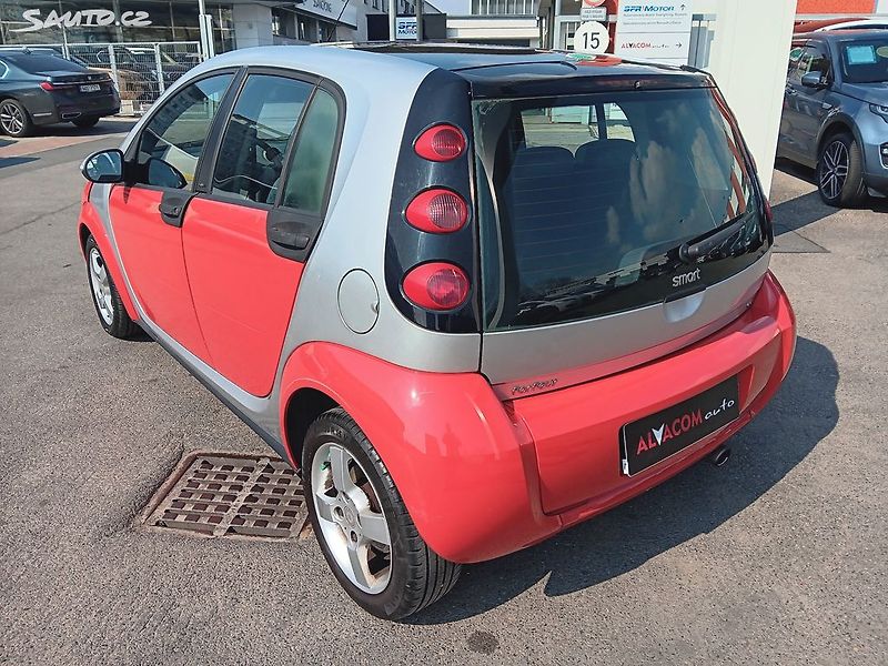 Smart Forfour 1.5CDI 70kW Diesel - fotka 8 z 23
