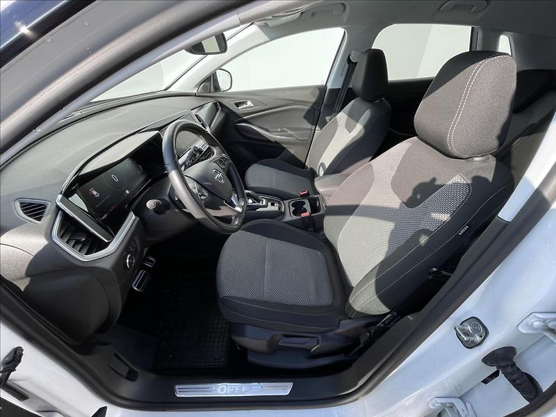 Opel Grandland 1,5 CDTI AT8 GS Line NAVI+PDC - fotka 4 z 24