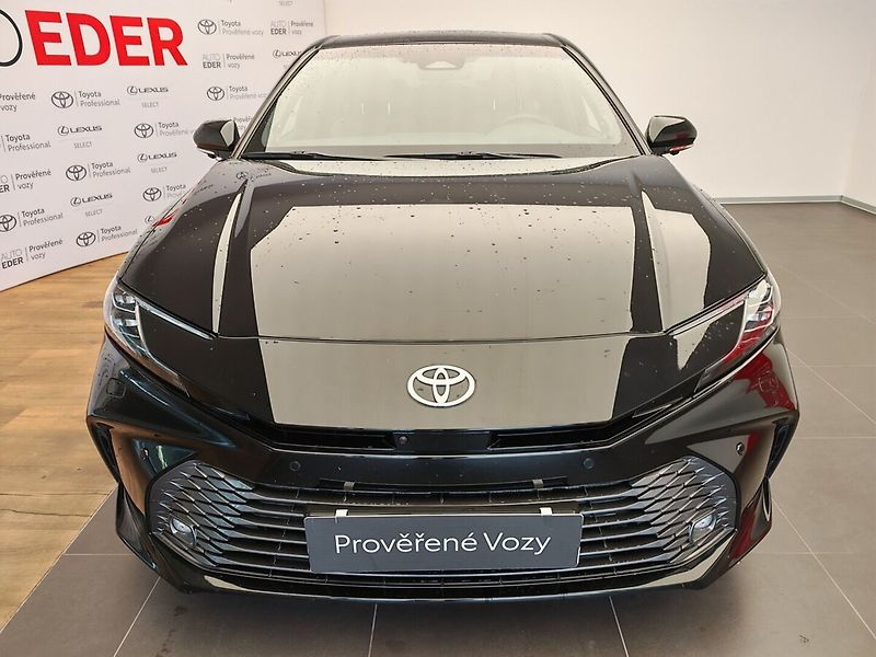 Toyota Camry 2.5 Hybrid Executive - fotka 2 z 39