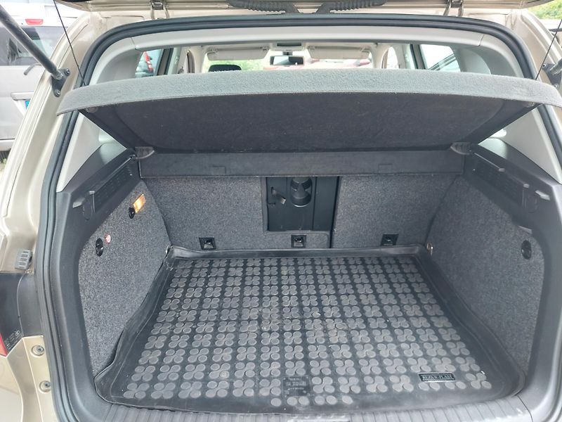 Volkswagen Tiguan (2014) Trend 2.0TDi 81kW - fotka 27 z 32
