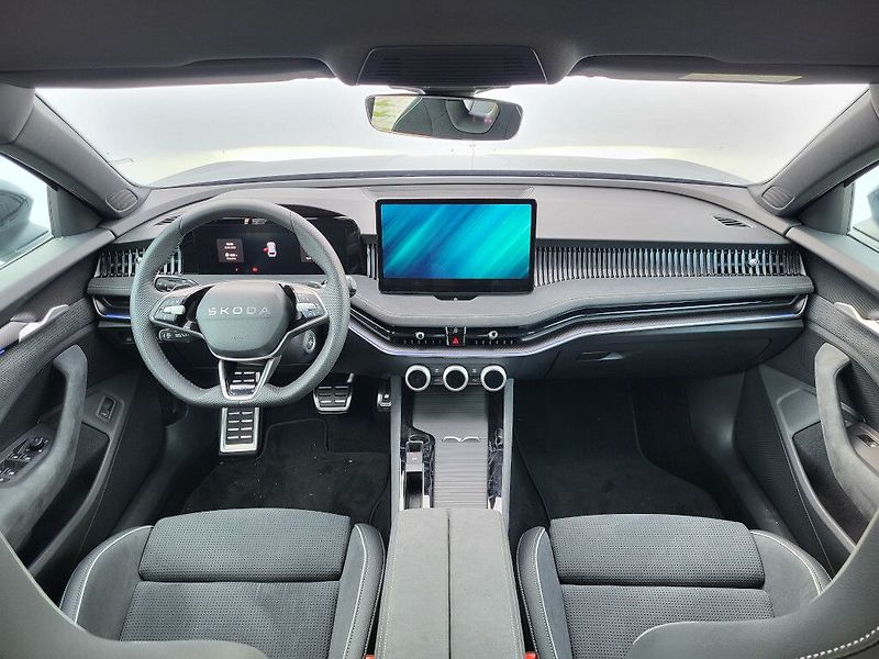Škoda Superb Sportline 2,0TDI 110kW - fotka 7 z 31