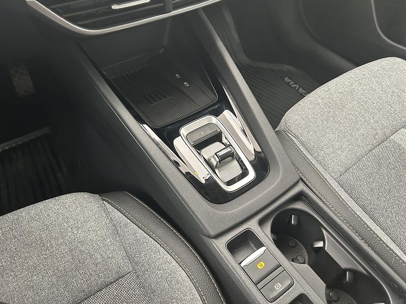 Škoda Octavia 2.0 TDI Top selection - fotka 22 z 28