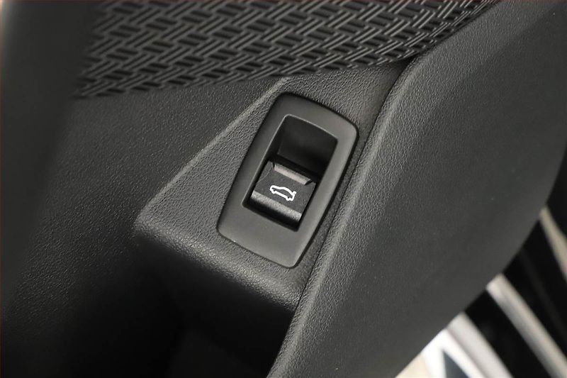 BMW X2 (2024) sDrive20i - fotka 10 z 20