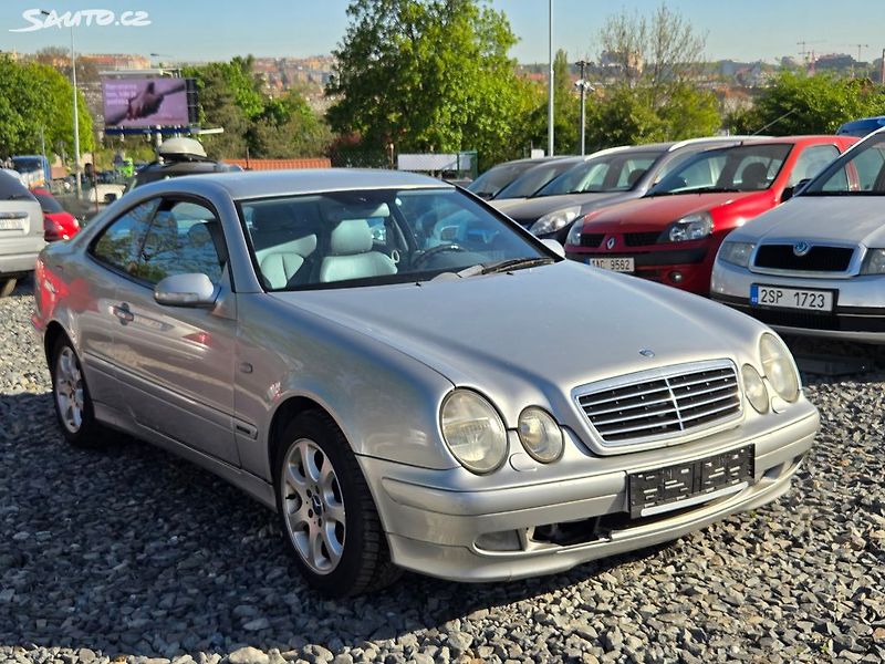 Mercedes-Benz CLK (2001) 320i - V6 Aut LPG Depozit - fotka 7 z 13