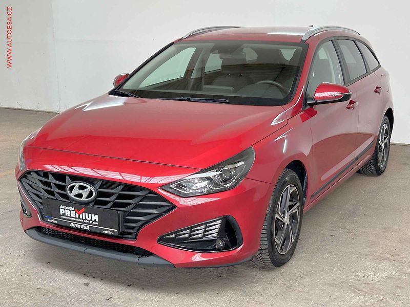 Hyundai i30 (2023) 1.5 DPi, ČR, AC, výhřev sed - fotka 3 z 15