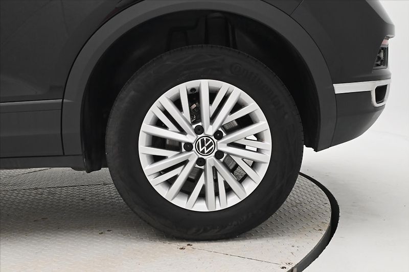 Volkswagen T-Roc 2,0 TDI 110kW Clever Navi Záru - fotka 30 z 30