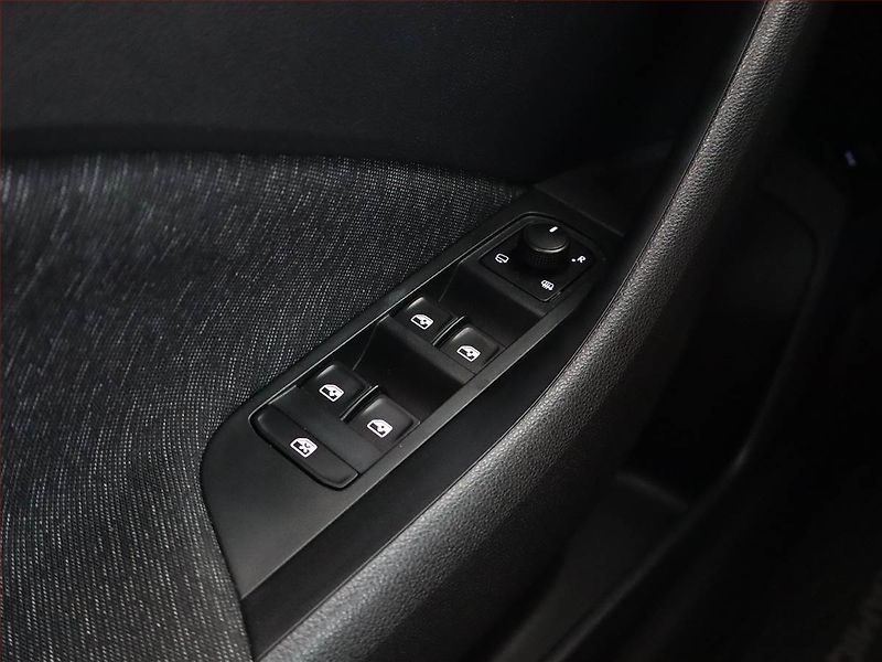 Škoda Kamiq (2022) Style 1.0 TSI, ČR,1.maj - fotka 17 z 18