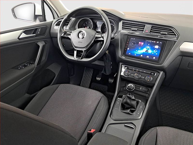 Volkswagen Tiguan (2017) 1.4 TSI, Park. senzory - fotka 7 z 18