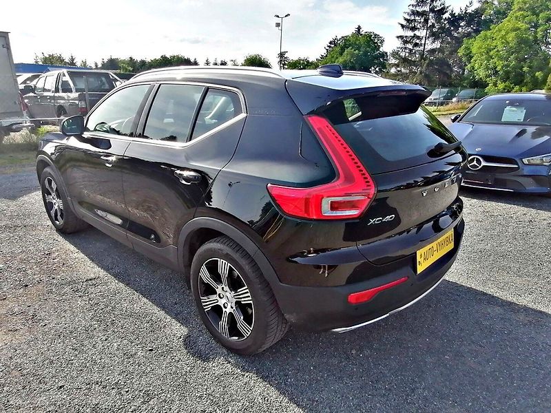 Volvo XC40 (2019) 2.0 T4 AWD INSCRIPTION ČR - fotka 5 z 39