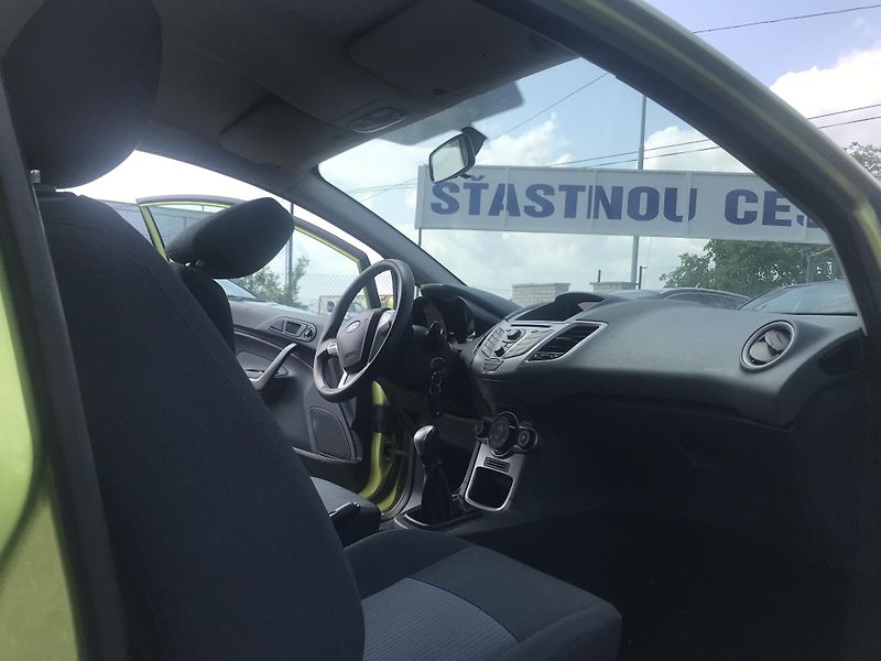 Ford Fiesta 1.6 TDCI 70 KW,KLIMA.. - fotka 12 z 15