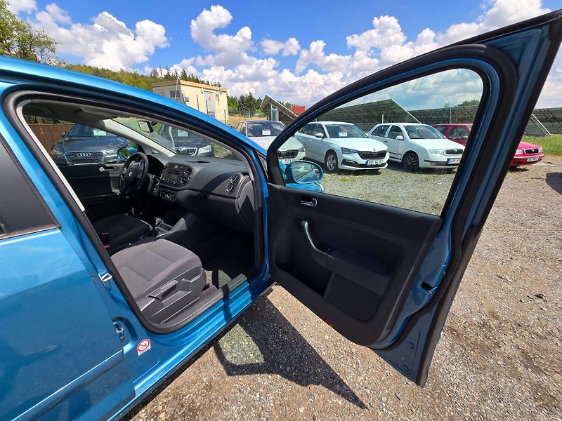 Volkswagen Golf (2005) 1.6 Trend DSG - fotka 20 z 23