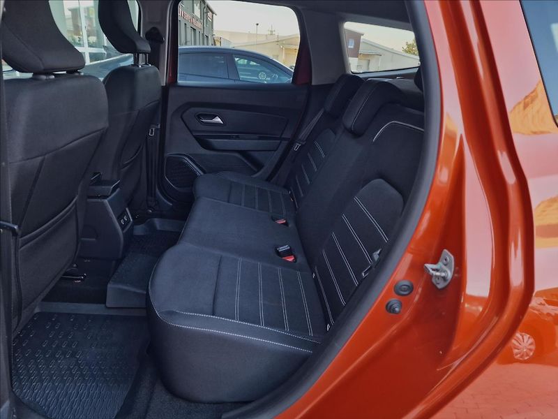 Dacia Duster 1.5dCi Prestige S&S,ČR,1.Maj. - fotka 17 z 48