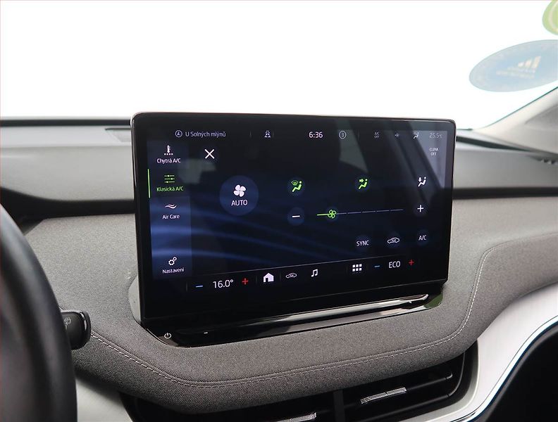 Škoda Enyaq (2023) 60 (62 kWh), SoH 92% - fotka 19 z 28