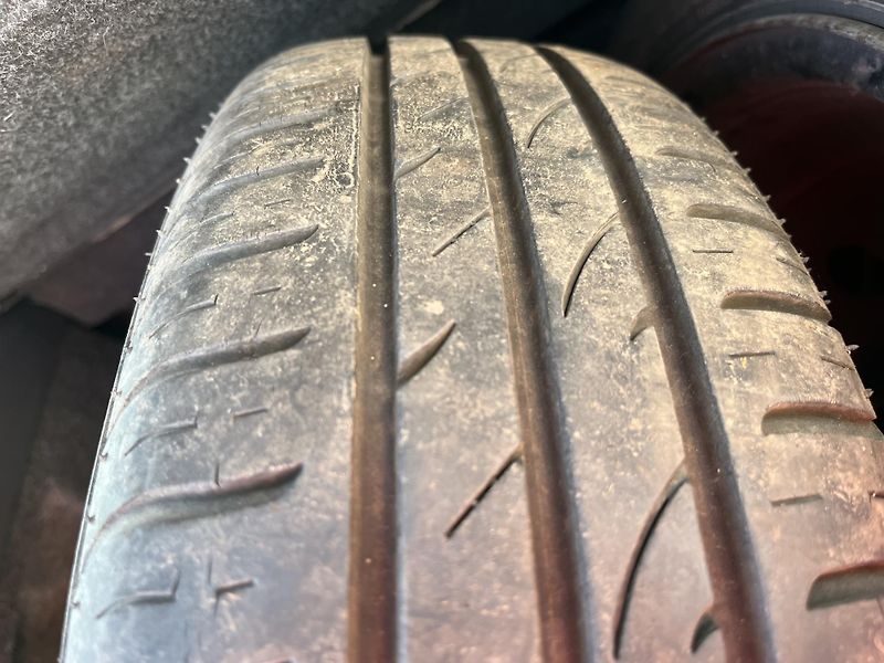 Renault Clio 1.2i 92100 km ČR - fotka 25 z 30