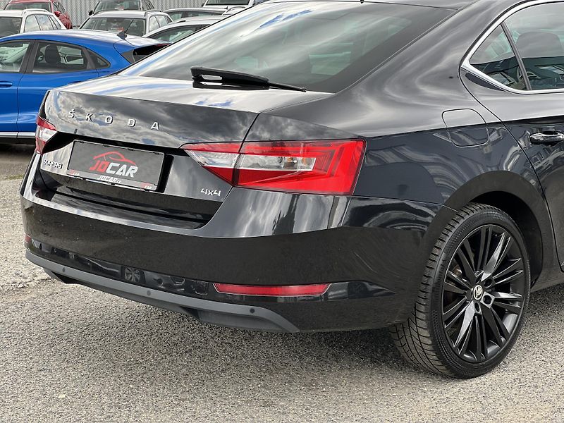 Škoda Superb 2.0TDi 147kw 4x4 ČR 1.MAJ DPH - fotka 50 z 50