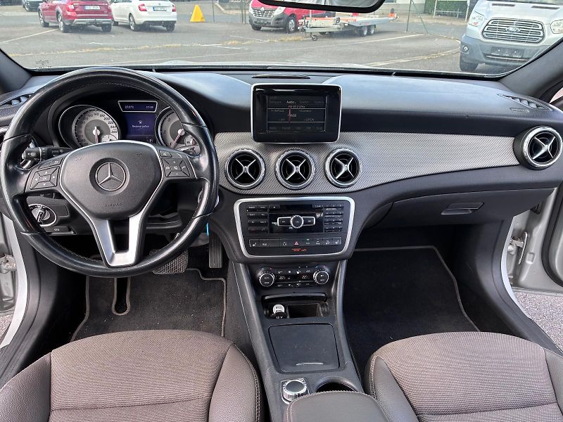 Mercedes-Benz GLA (2014) - fotka 7 z 18