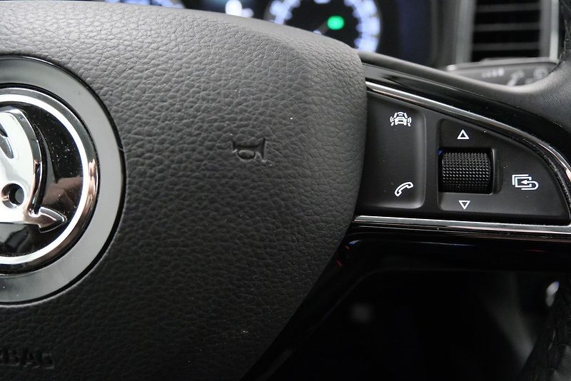 Škoda Karoq - fotka 15 z 24