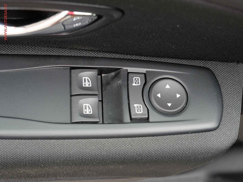 Renault Mégane (2016) 1.5 dCi, Limited, navi - fotka 11 z 21