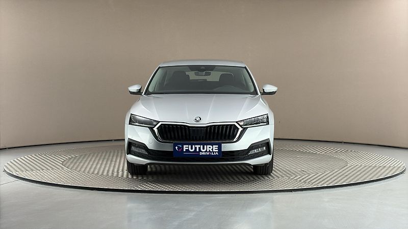 Škoda Octavia 2.0 TDI DSG Ambition - fotka 3 z 23